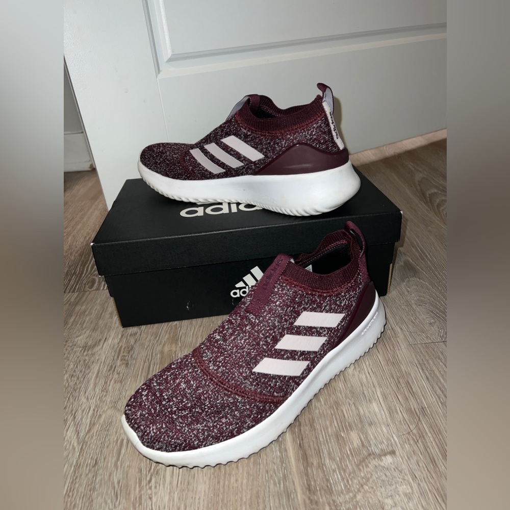 Adidas Ultimatfusion Womens 8 1/2 No tie Slip ons